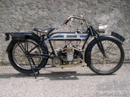 Douglas%20type%20W%20350cc%201914%20-%20FR%20-%20GRISO%20Patrick.JPG